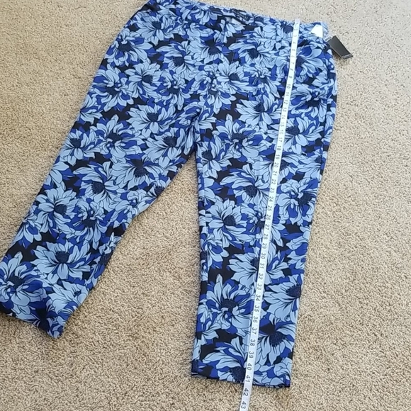 NWT! Eloquii Size 18 Blue Floral Pants - Picture 4 of 7